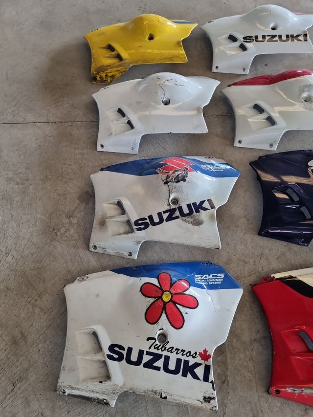 QUILLA GSXR SLINGSHOT.