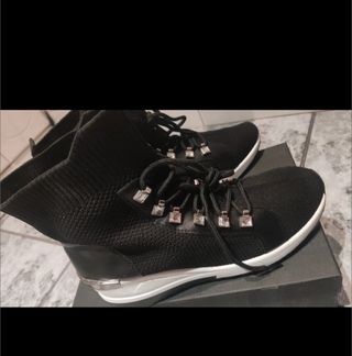 BOTINES NEGROS 65€ MUJER XTI TALLA 40