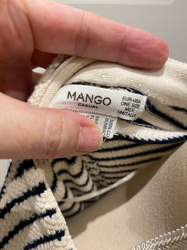 Poncho/capa de Mango