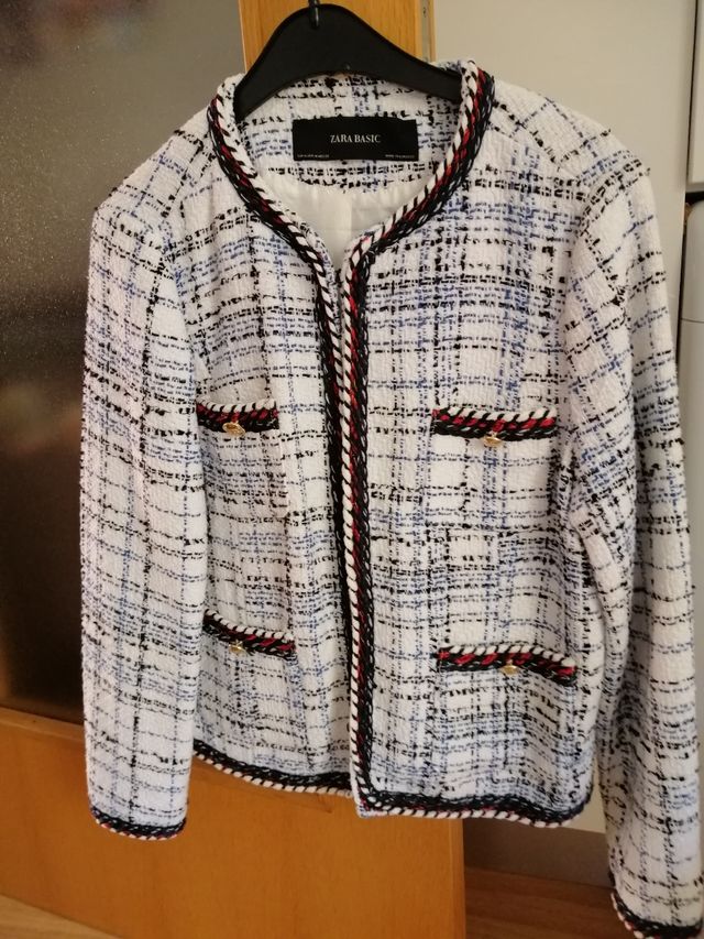 Chaqueta estilo Chanel