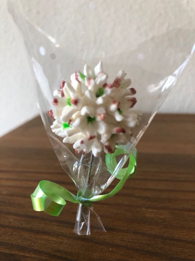 Ramo de flores para casa de muñecas 