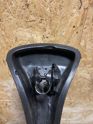 Sillin selle Royal negro