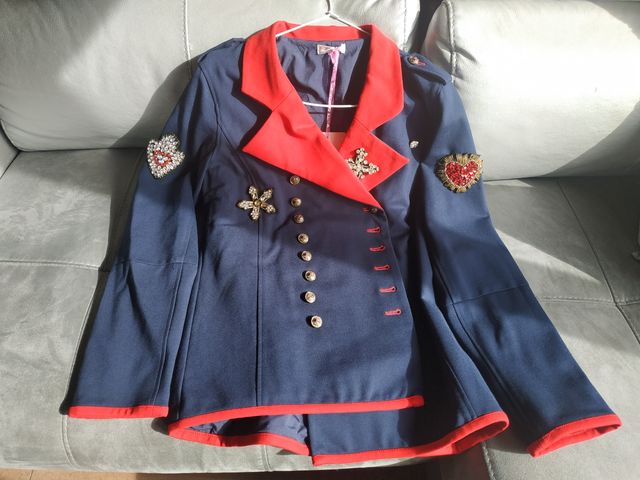 Chaqueta de mujer, Lola Casademunt