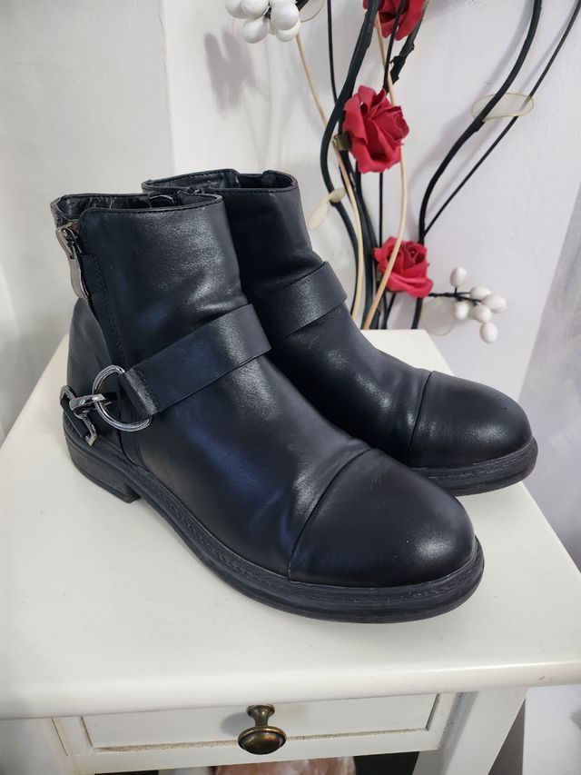 stivaletto basso Bata