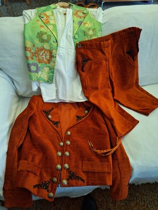 Traje zaraguel 