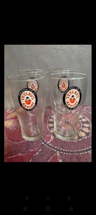 Set 4 bicchieri da birra