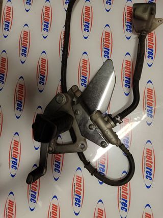 Soporte estribo derecho Suzuki gs 500