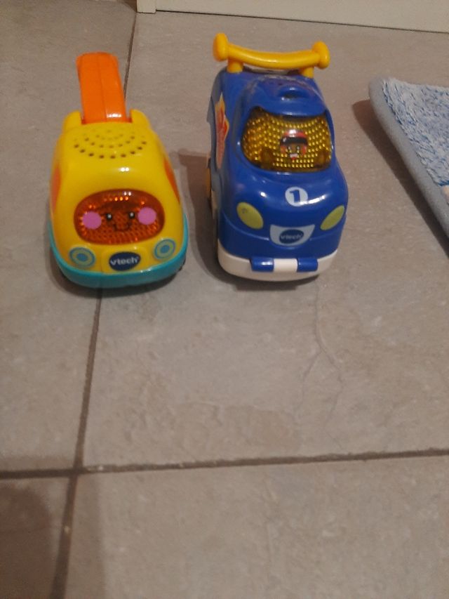 Pista semáforo + coches tut tut bolidos