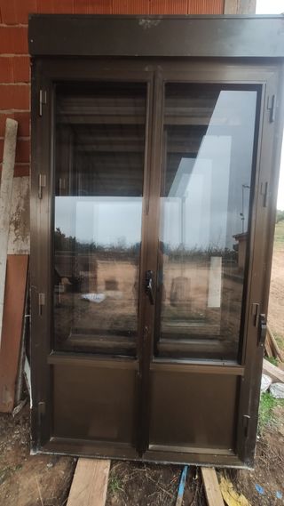 5 balcones de aluminio color bronce 