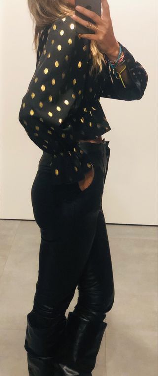 Blusa volabtes oro metalizado Shein