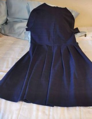 Vendo vestido de color azul no hago envíos