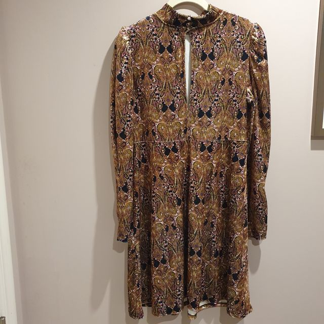 Vestido precioso de terciopelo