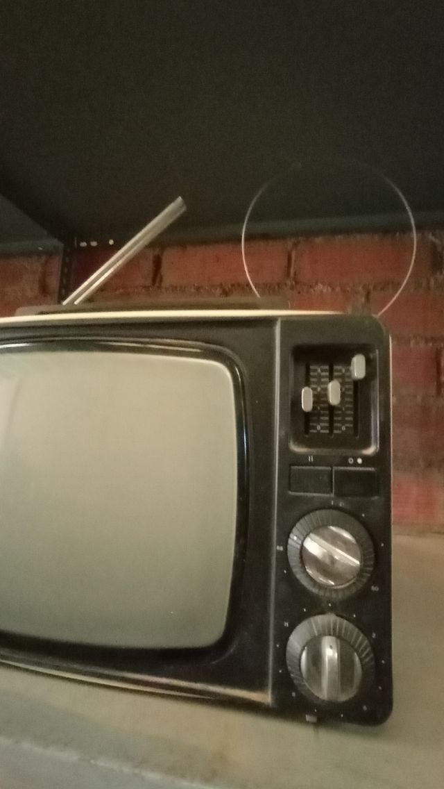 TV antiga petita Inter