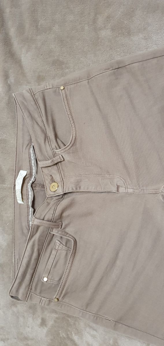 CALÇAS EM LONA E LYCRA