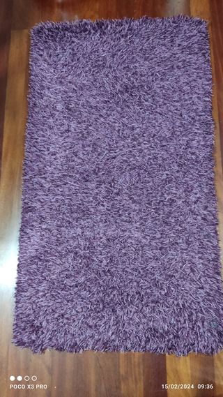 Estupenda alfombra 116x65cm