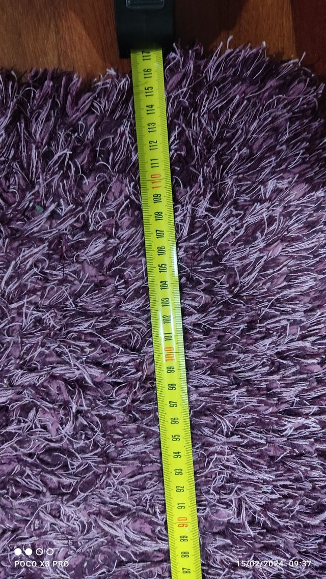 Estupenda alfombra 116x65cm