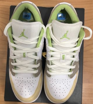 Nike Air Jordan 1 Low SE (GS)  37,5