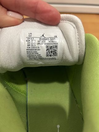 Nike Air Jordan 1 Low SE (GS)  37,5