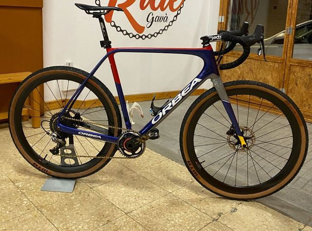 Ruedas GRAVEL CX Ray RATCHET Carbono Nuevas