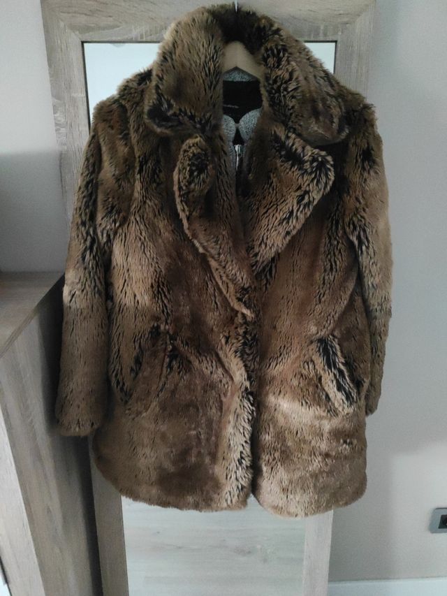 Abrigo Largo Chaqueta De Pelo Con Capucha Bershka Abrigos Great - Main Image