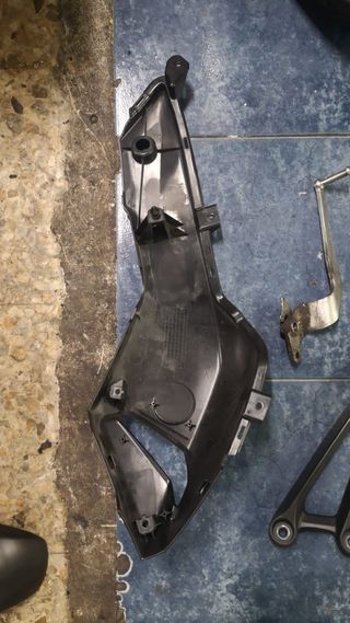 yamaha mt07 2015 ,lateral, estribo