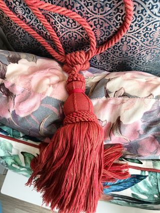 Sujeta cortinas + alzapaños de hilo