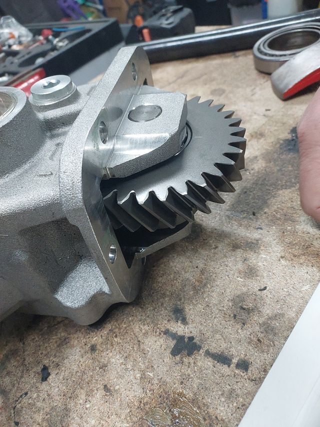 Bomba hidraulica con actuador Iveco Daily