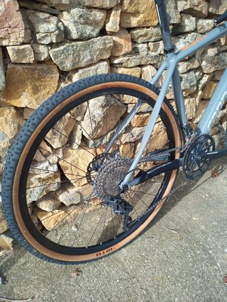 Cannondale SLATE Gravel + Carretera