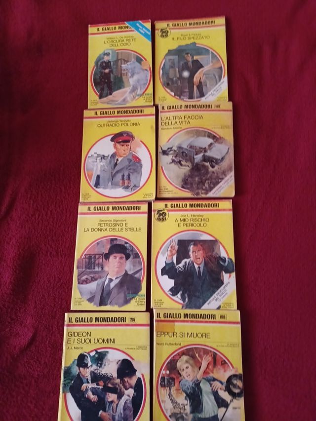 8 romanzi Il giallo Mondadori 