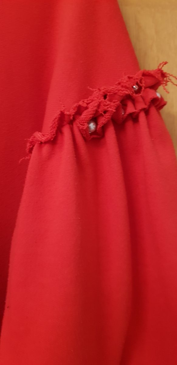 Vestido rojo sudadera