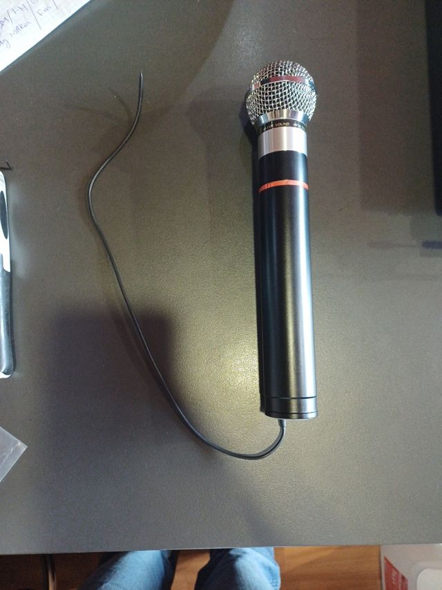 Sistema inalambrico con micro de mano