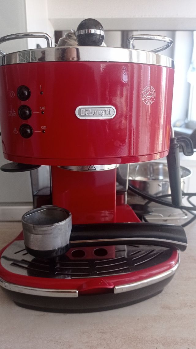 MACCHINA DA CAFFÈ DE LONGHI