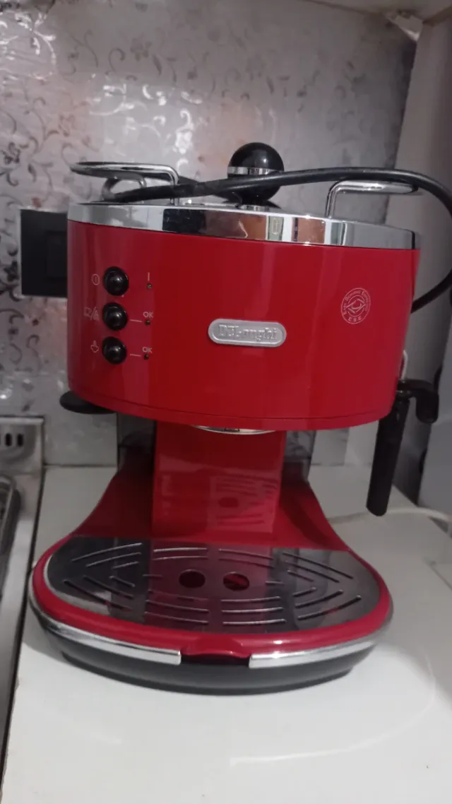MACCHINA DA CAFFÈ DE LONGHI
