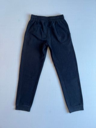 Pantalón Nike, negro.