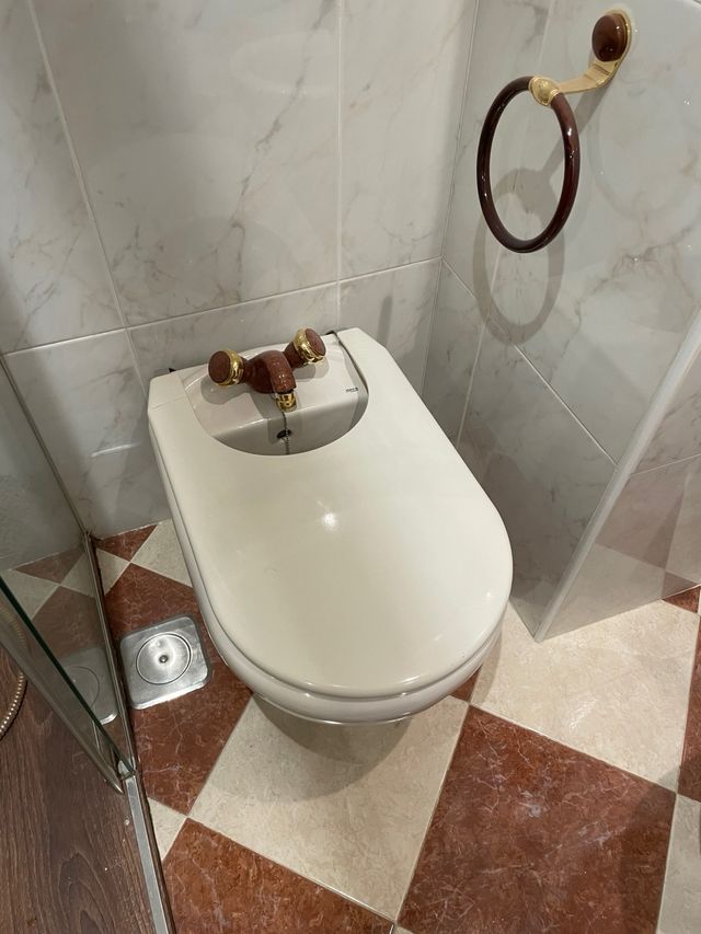 Pack bidé y armario de baño a juego