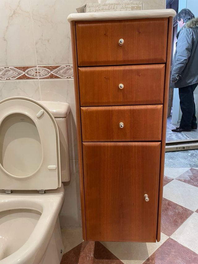 Pack bidé y armario de baño a juego