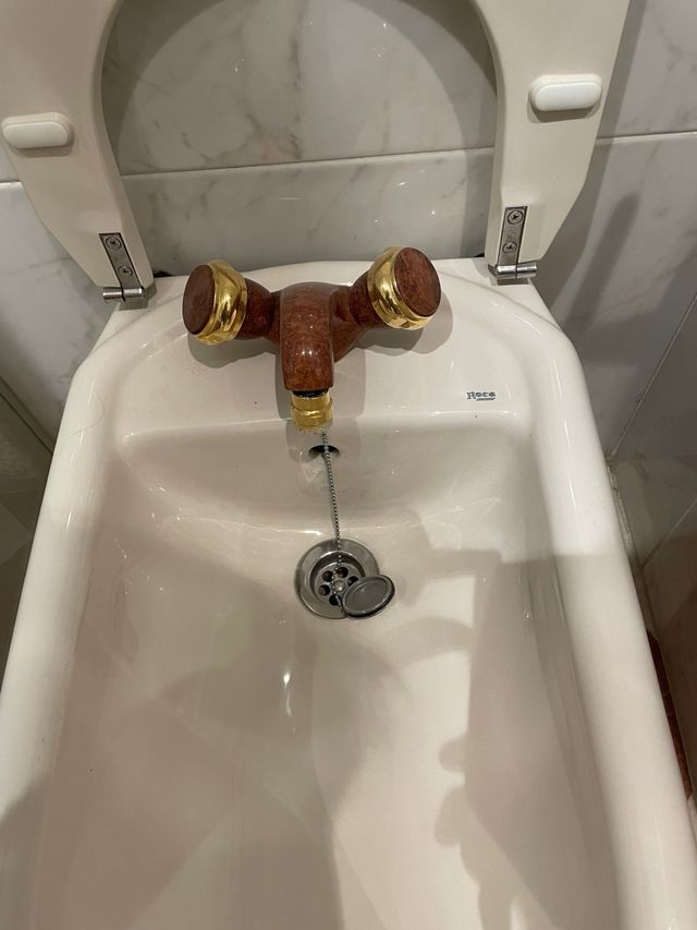 Pack bidé y armario de baño a juego