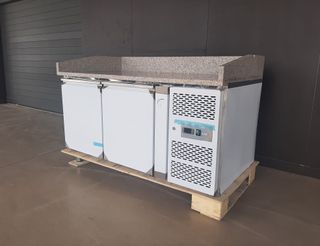HORNO PARA PIZZA+ AMASADORA +MESA +PALAS + CAMPANA