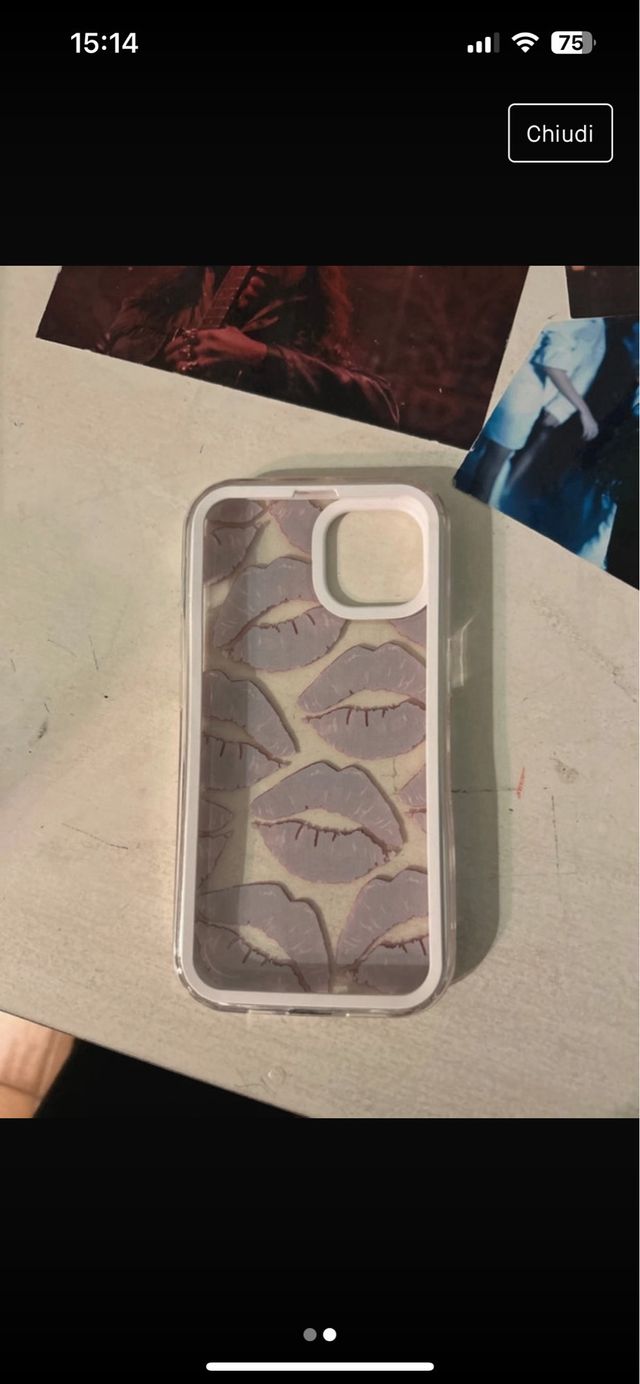 cover con baci e protezione bordo (iphone 14)