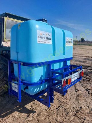 CUBA SUSPENDIDA 1500 LITROS HERBICIDA Y FITOSANITA