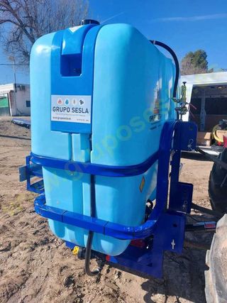 CUBA SUSPENDIDA 1500 LITROS HERBICIDA Y FITOSANITA