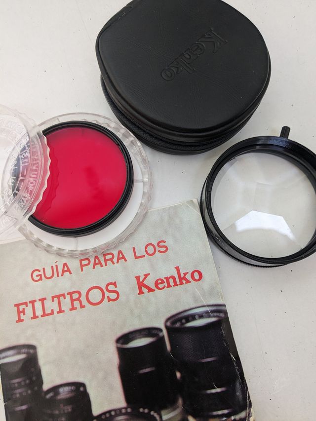 Cámara analógica Konica Autoreflex TC con lentes