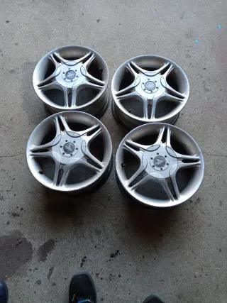 Cerchi  fiat 4 fori  e gomme  175/65/14 Firestone