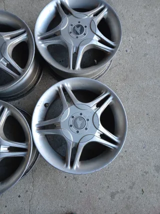 Cerchi  fiat 4 fori  e gomme  175/65/14 Firestone