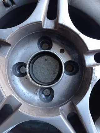 Cerchi  fiat 4 fori  e gomme  175/65/14 Firestone