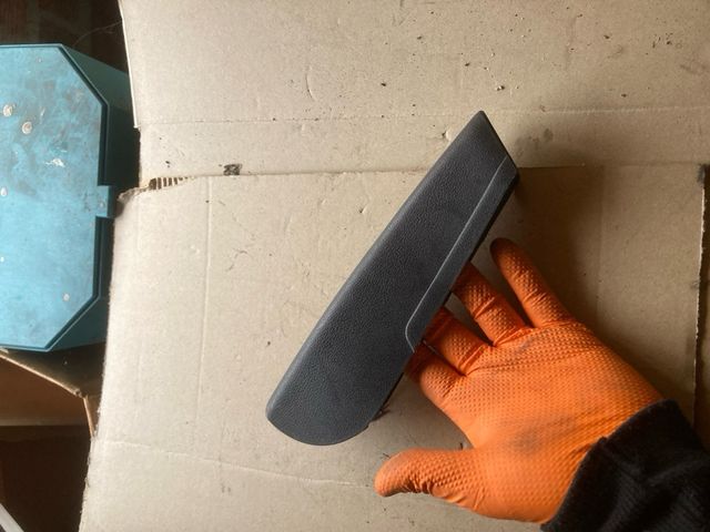 Moldura freno de mano polo 86c/2f