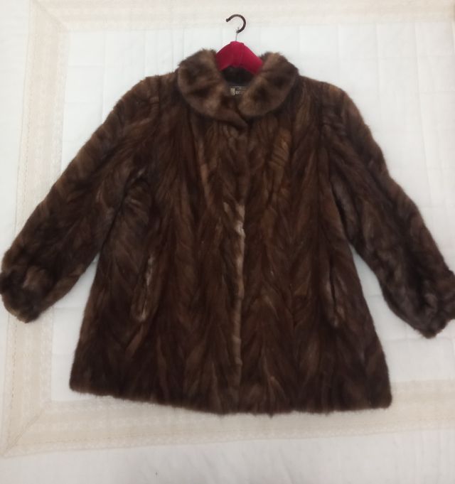 Chaquetón de piel marrón de señora a medida