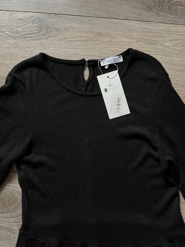 Vestido negro corto punto Valentina