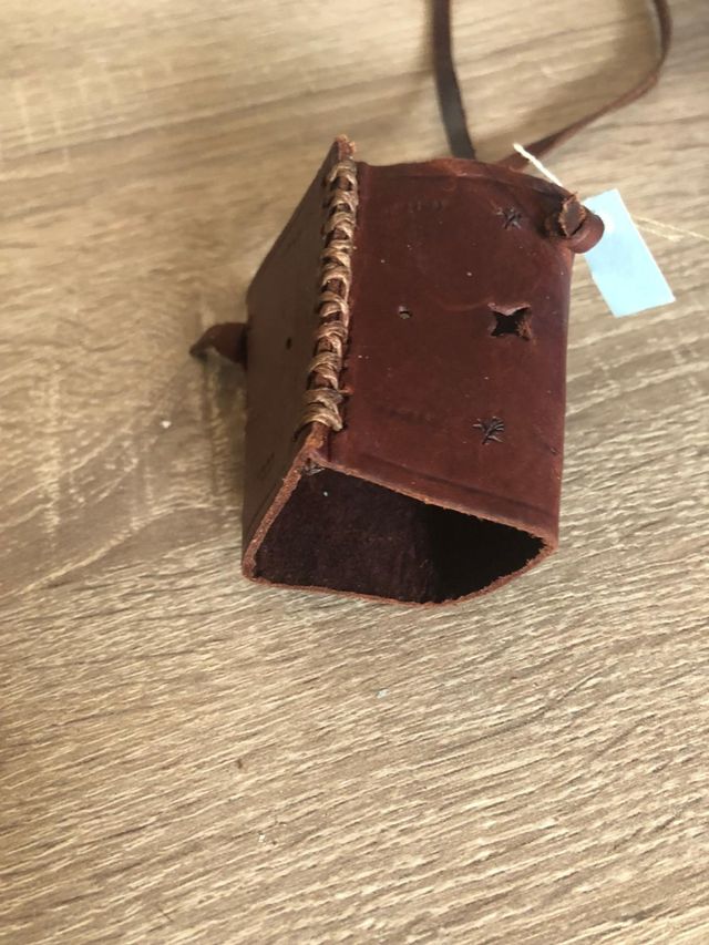 Colgador vasito romería y ferias en piel