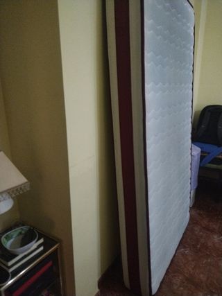Colchón viscolástico.